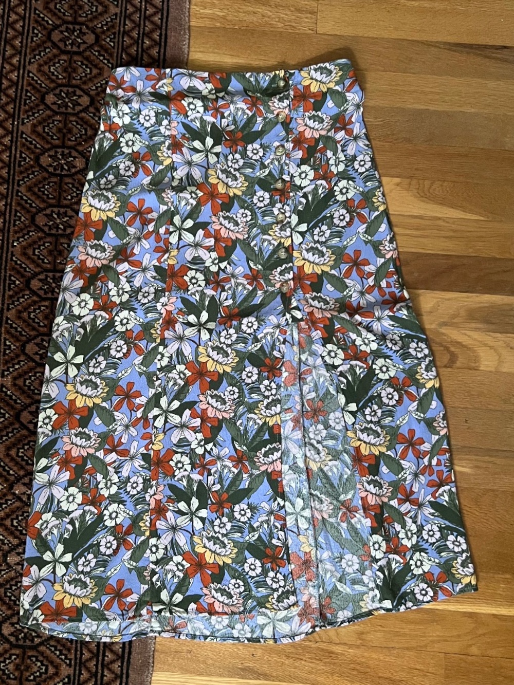 Urban Outfitters UO Floral Slit Button Front Midi Skirt Size‎ M